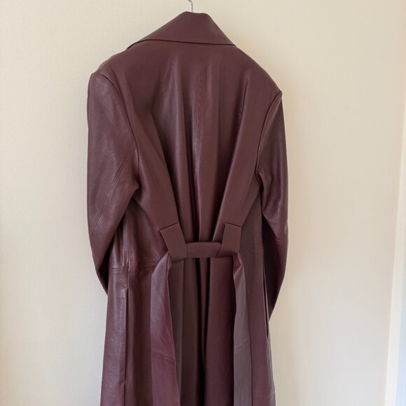 COS - Oversized leather trench coat burgundy - Picture 5 of 16
